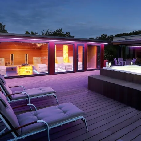 Outdoor sauna house - Organized, deliberate, efficient work