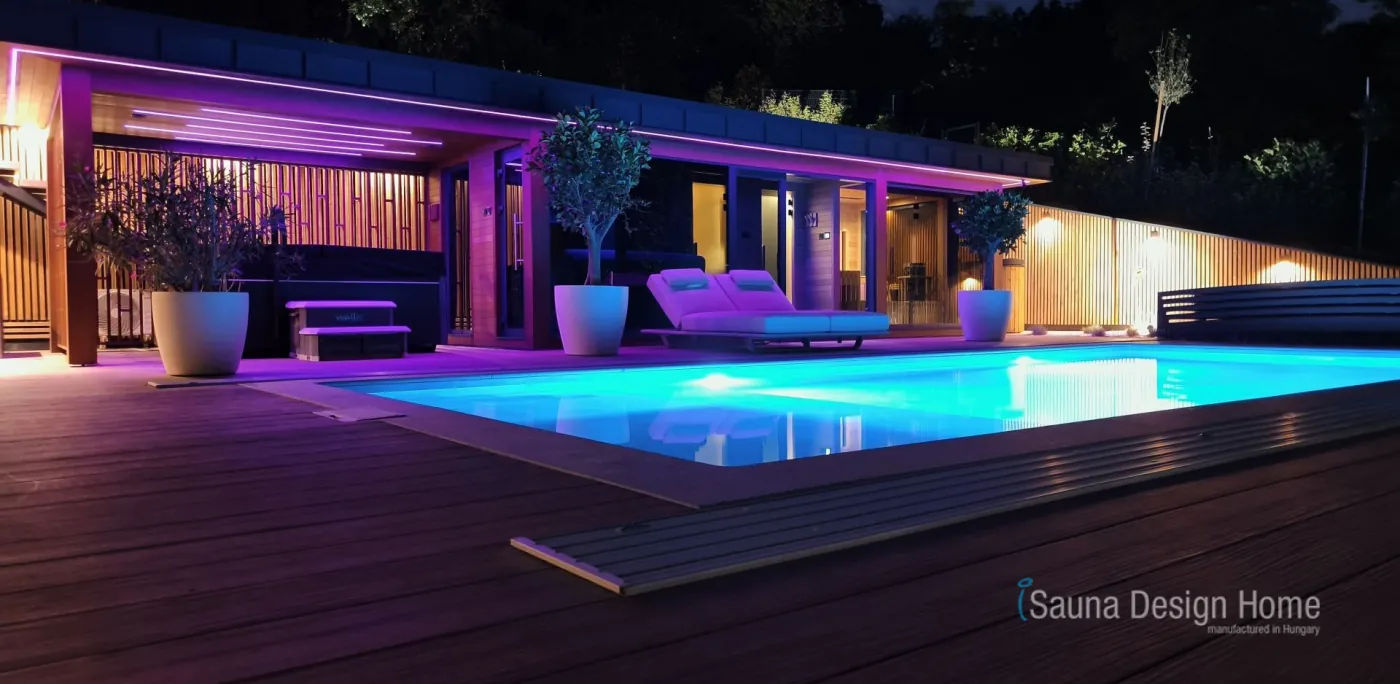 Outdoor Sauna with Pool