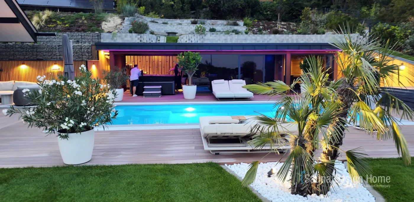 Garden Sauna by the Pool