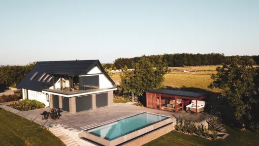 Wellness Sauna House with Jacuzzi