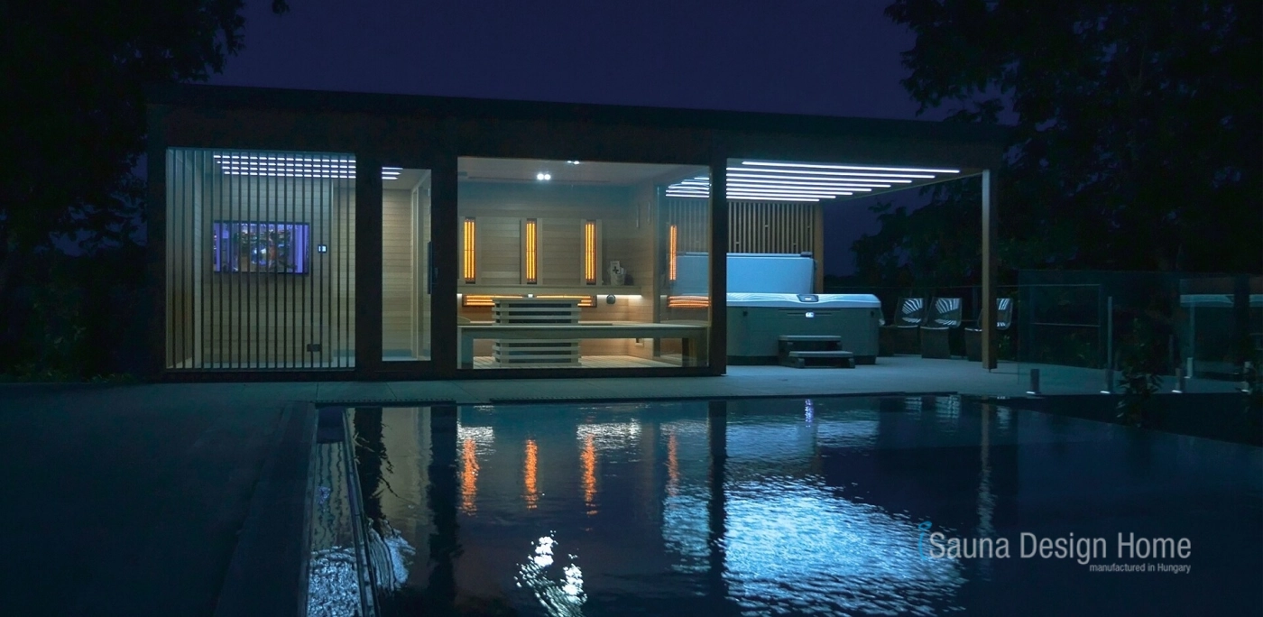 night atmosphere of the sauna house