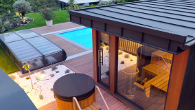 Sauna with Terrace and Hot Tub