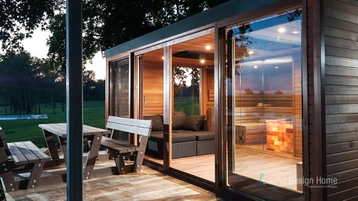 Premium outdoor sauna